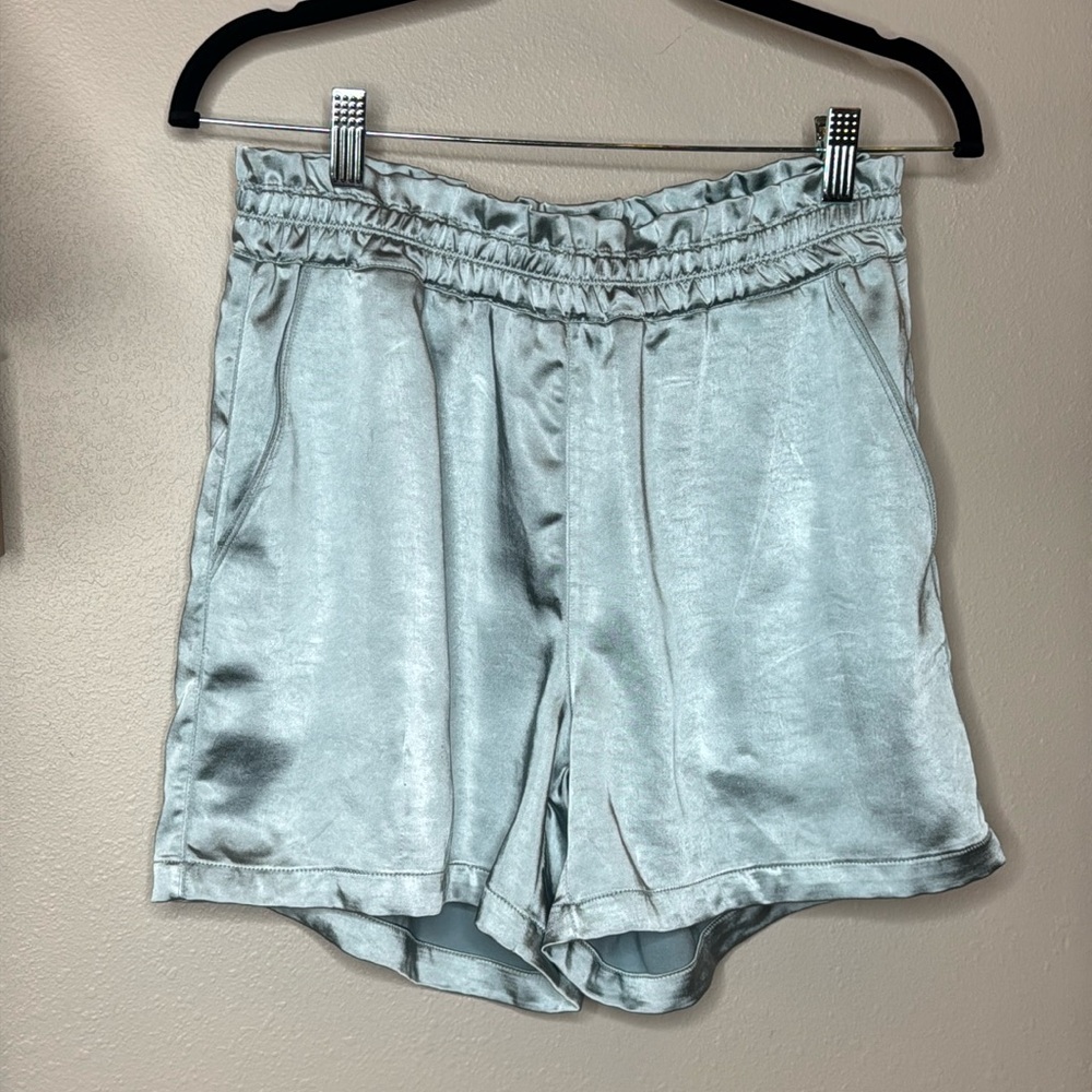 MELISSA NEPTON Lauren (Metallic Blue/Gray) High‎ Waist Shorts - medium
